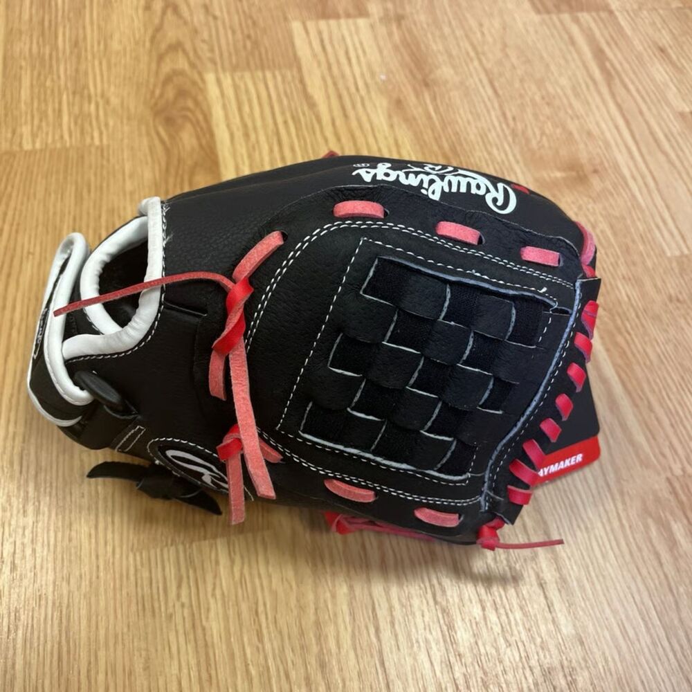 New Rawlings Baseball Glove